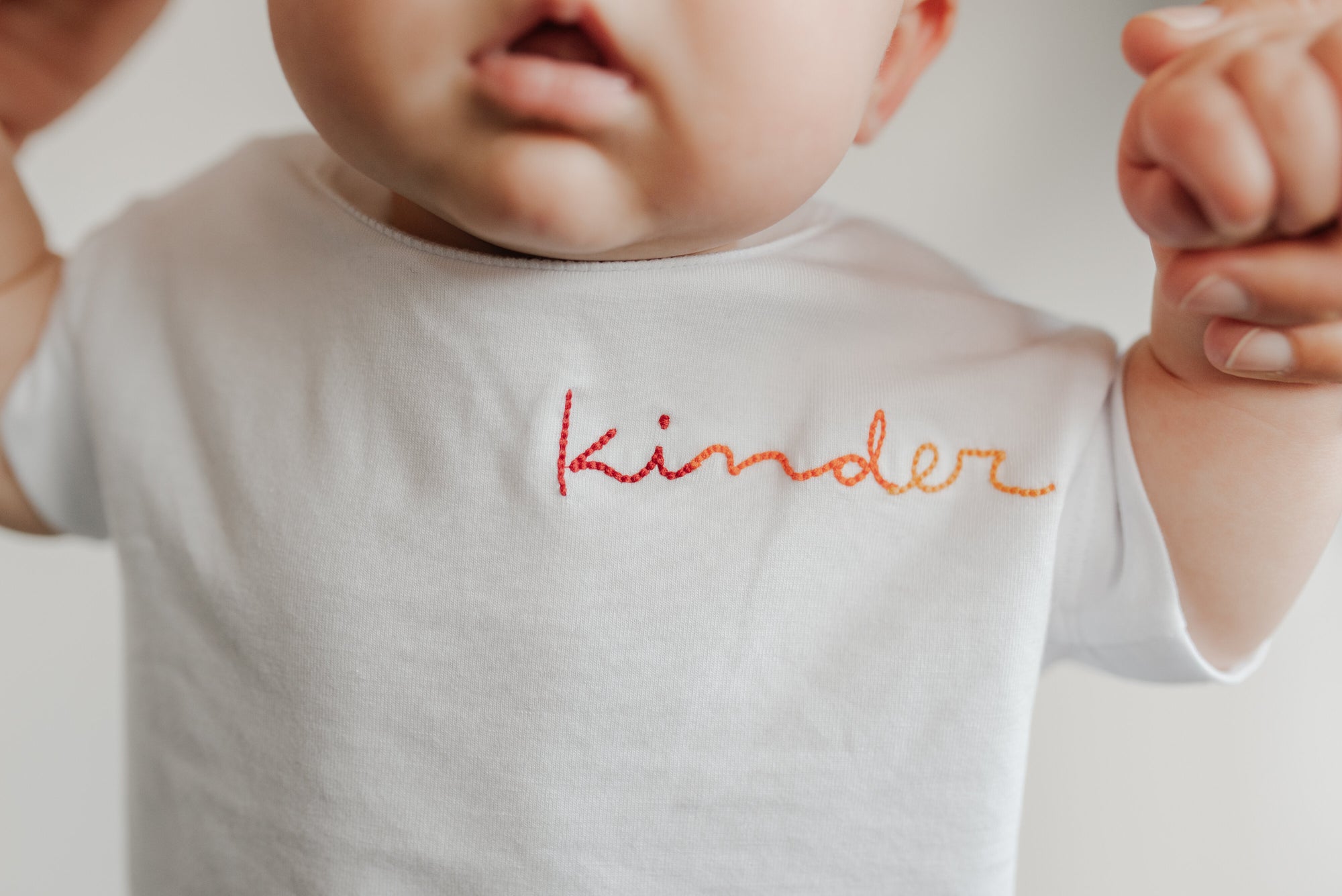 kinder tee