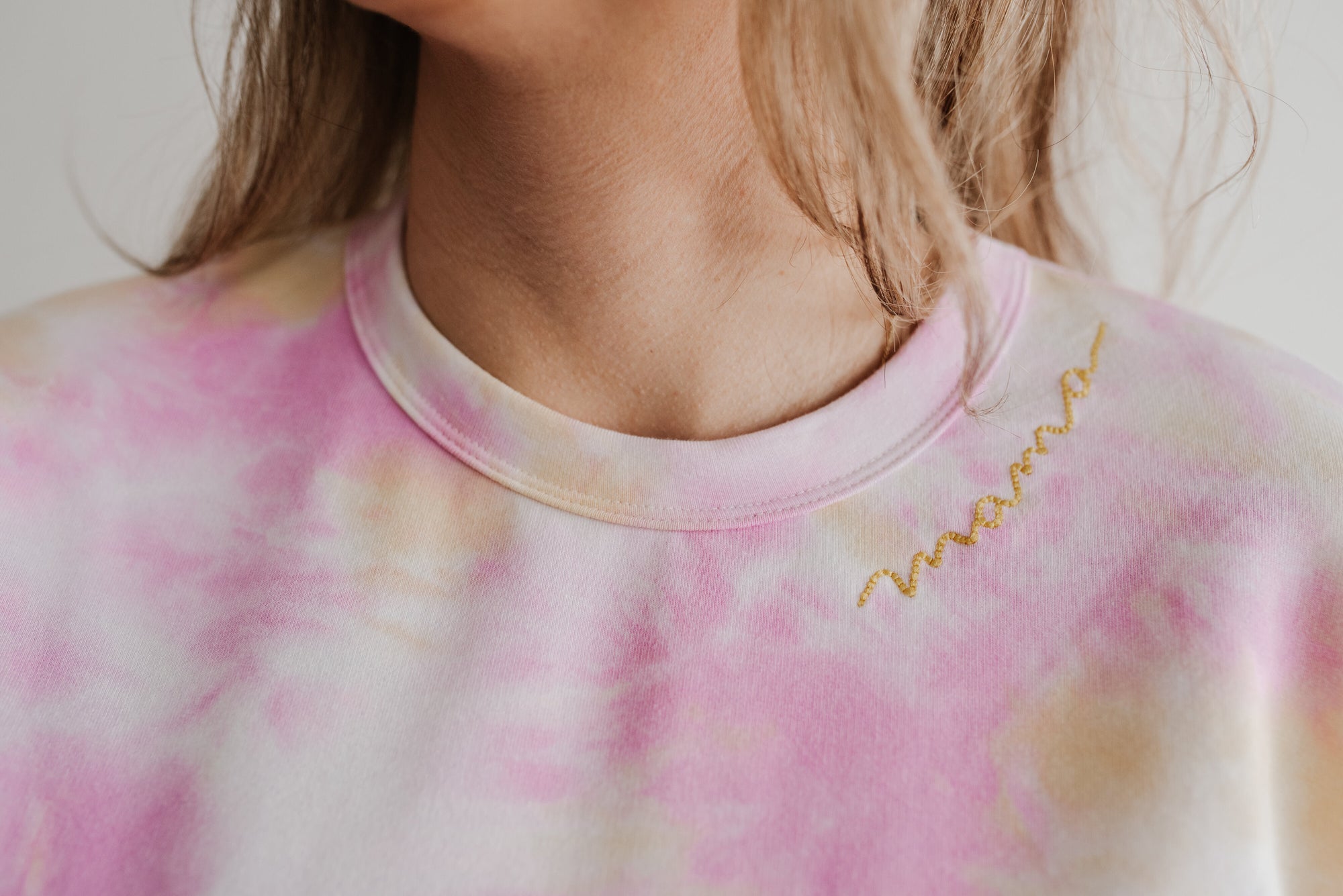 mama play long sleeve - sunny tie dye