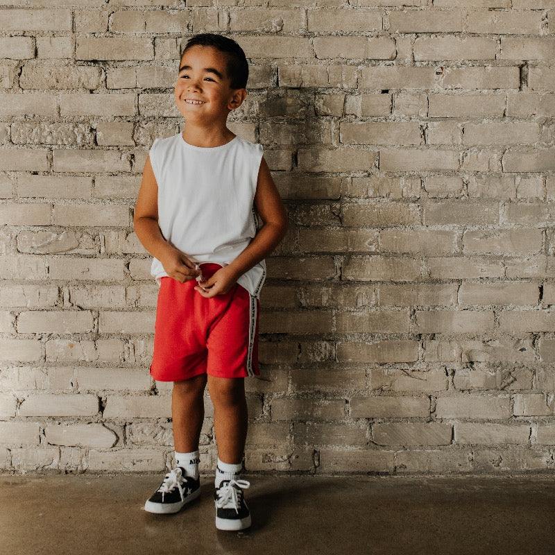 speed shorts - crayon red