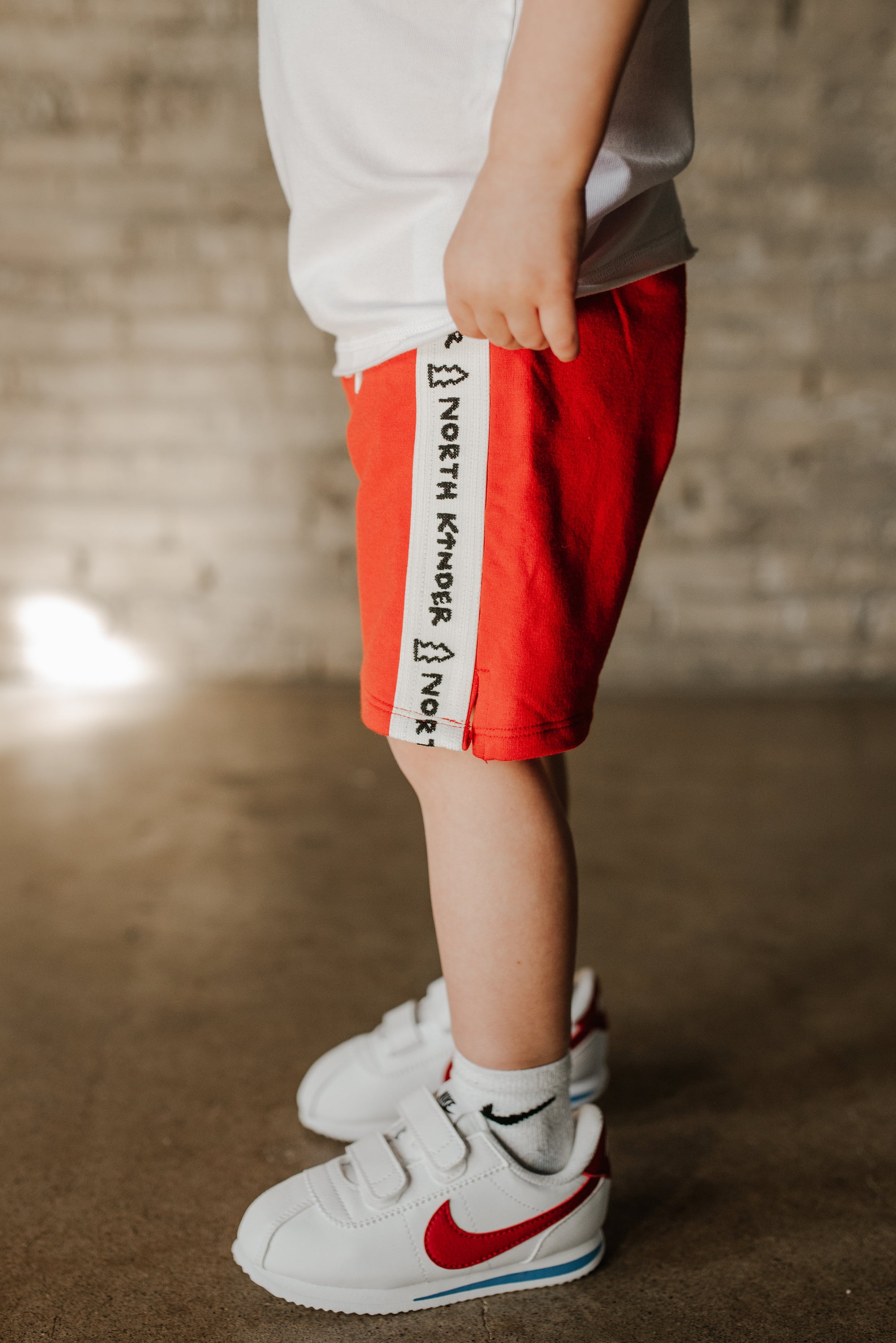speed shorts - crayon red